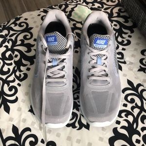 Nike Revolution 3 Womens Size 11 Gray Blue Comfort Running Shoes 819303-014